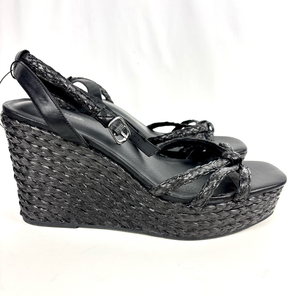 Torrid 11.5WW Woven Black Platform Sandals